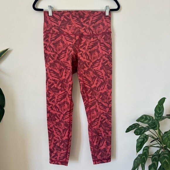 Lululemon Wunder Under High Rise 25 Luxtreme Red Leggings Size 10 - Picture 4 of 7